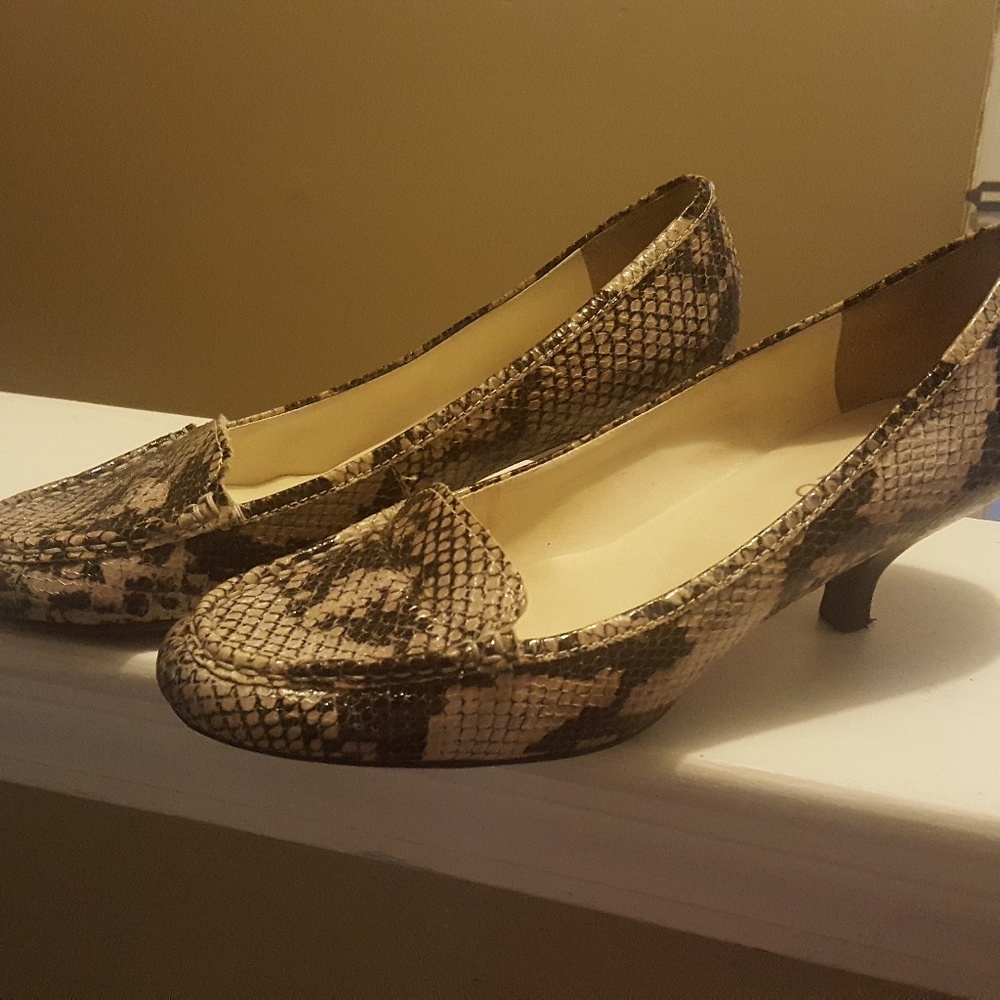 Franco Sarto women's heels size 8 snakeskin